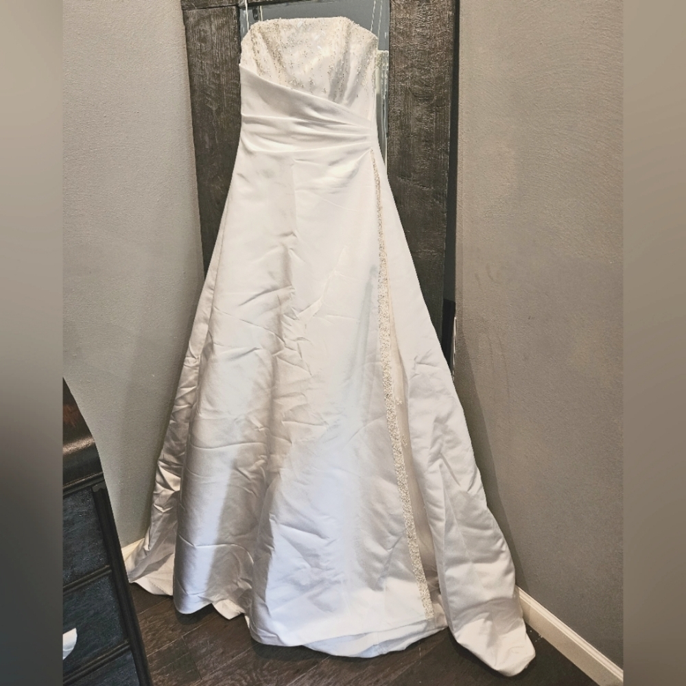 Maggie Sottero -Wedding Dress NWOT